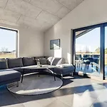 8 Person In Jerup-by Traum Jerup