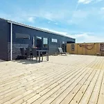 8 Person In Jerup-by Traum Jerup